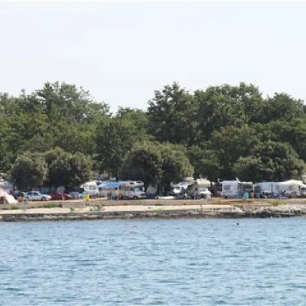 campingin-stella-maris-umag-umag-ejcni