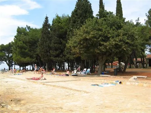 campingin-stella-maris-umag-umag-wwy5n