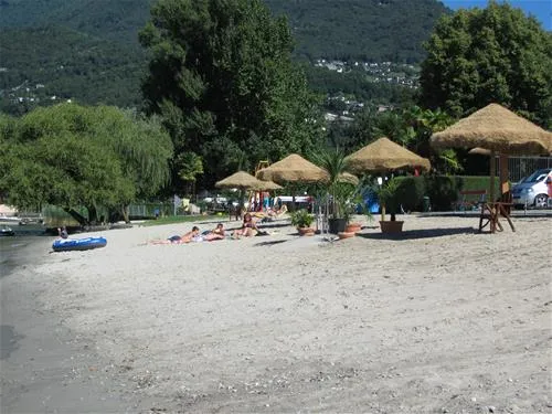 caravan-camping-miralago-sa-tenero-8iyt8