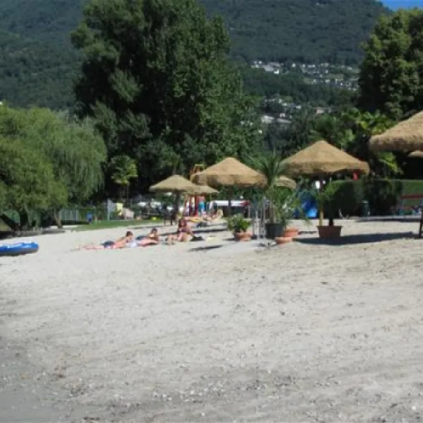 caravan-camping-miralago-sa-tenero-8iyt8