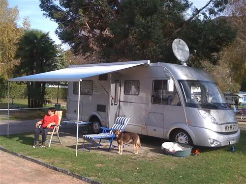 caravan-camping-miralago-sa-tenero-azlod