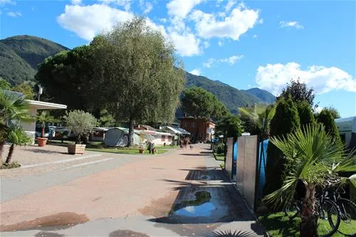 caravan-camping-miralago-sa-tenero-jgz2j