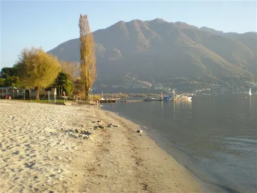 caravan-camping-miralago-sa-tenero-k7zcz