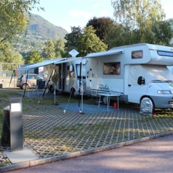 caravan-camping-miralago-sa-tenero-vbbgt