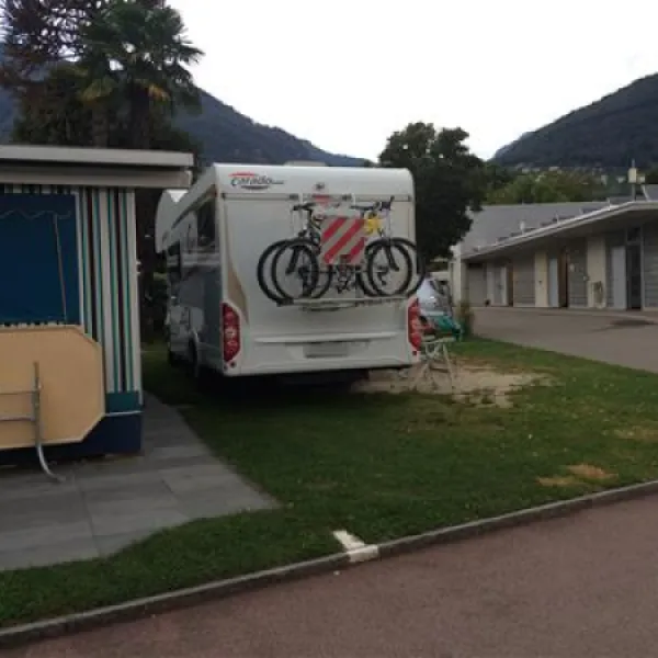caravan-camping-miralago-sa-tenero-vmupg