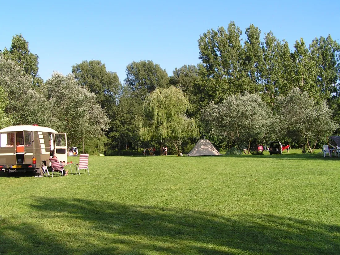 camping-lesplanade-hautesane-jtkr1