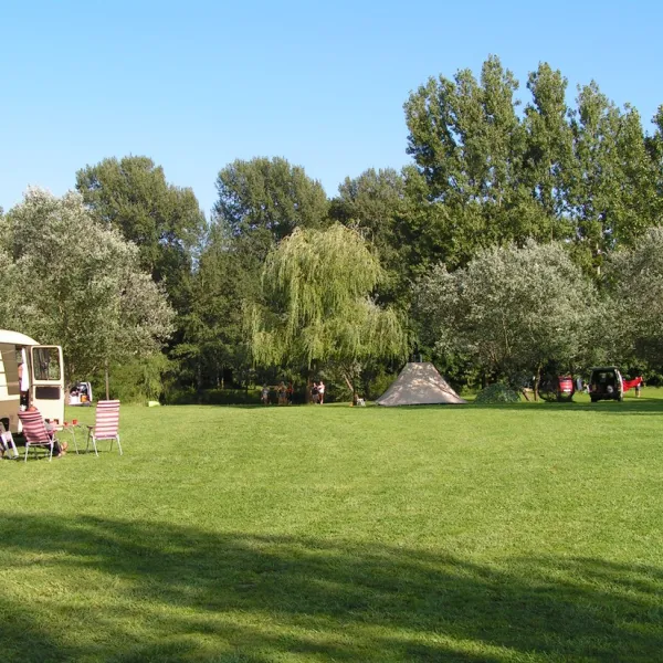 camping-lesplanade-hautesane-jtkr1