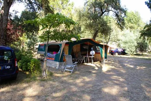 camping-la-pinede-st-genis-des-fontaines-17eeb