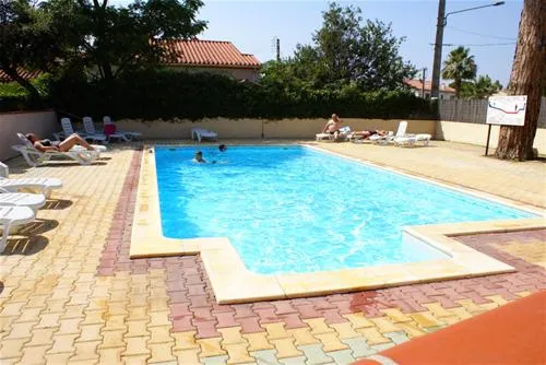 camping-la-pinede-st-genis-des-fontaines-z6lax