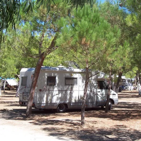 campeggio-lido-salpi-manfredonia-n660w