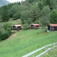 holmevik-camping-stryn-wryih