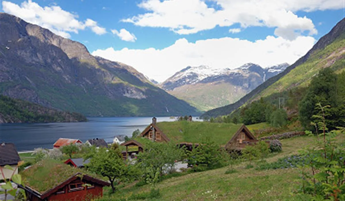 holmevik-camping-stryn-yk2za