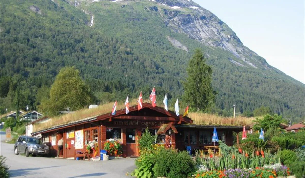 holmevik-camping-stryn-z5d4n