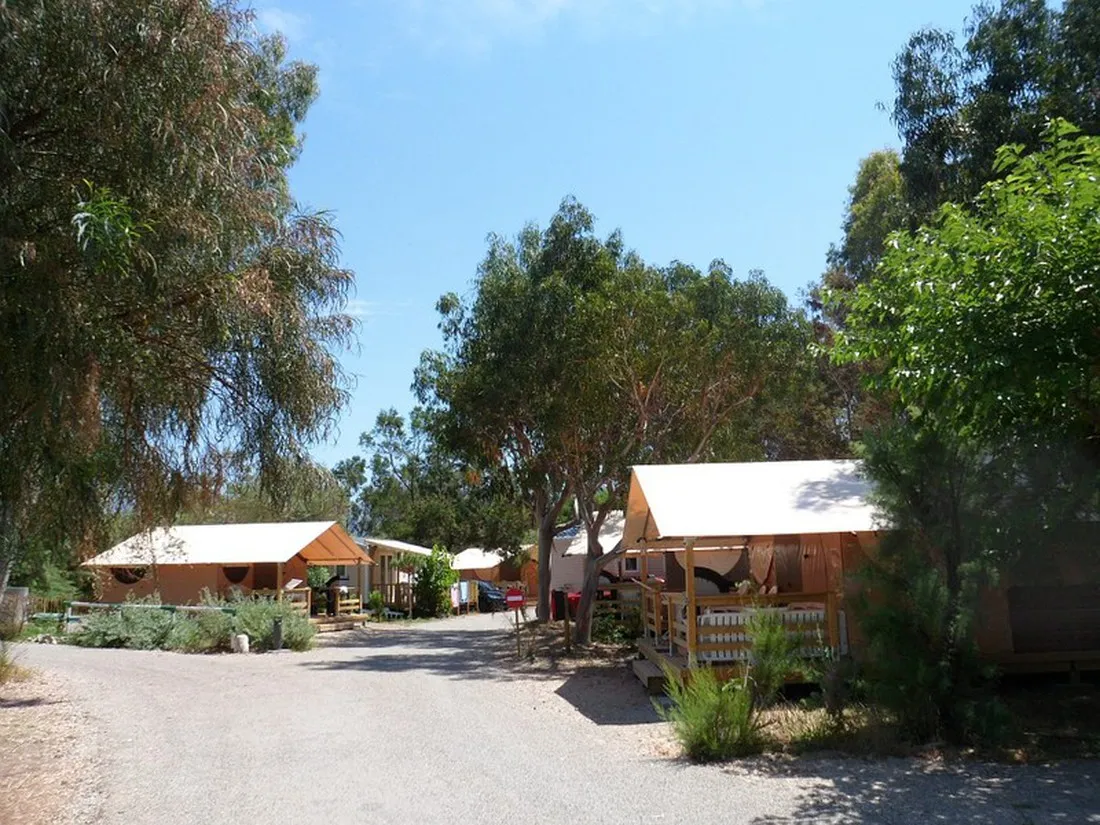 camping-kalliste-saint-florent-uyian