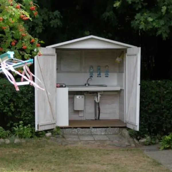 camping-hubert-goldberg-bpk7f