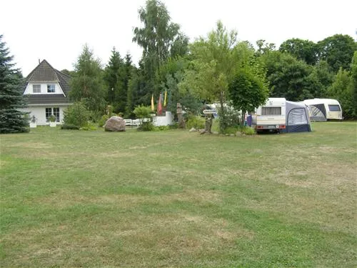 camping-hubert-goldberg-kttwh