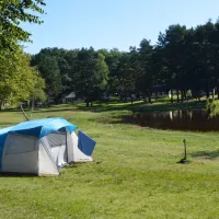 camping-municipal-du-lac-de-feyt-servires-le-chteau-n1hjt