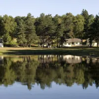 camping-municipal-du-lac-de-feyt-servires-le-chteau-qo0jl