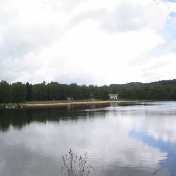 camping-municipal-du-lac-de-pontcharal-vigeois-gx9le
