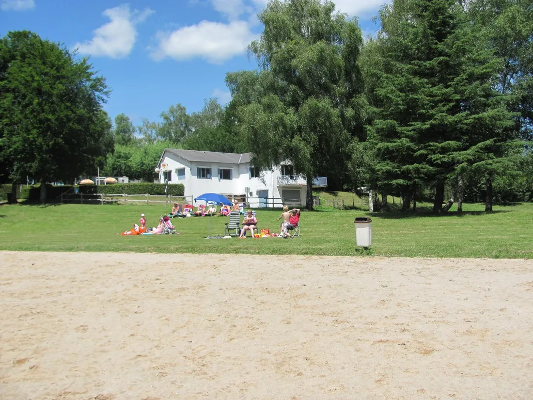 camping-municipal-du-lac-de-pontcharal-vigeois-t5ygu