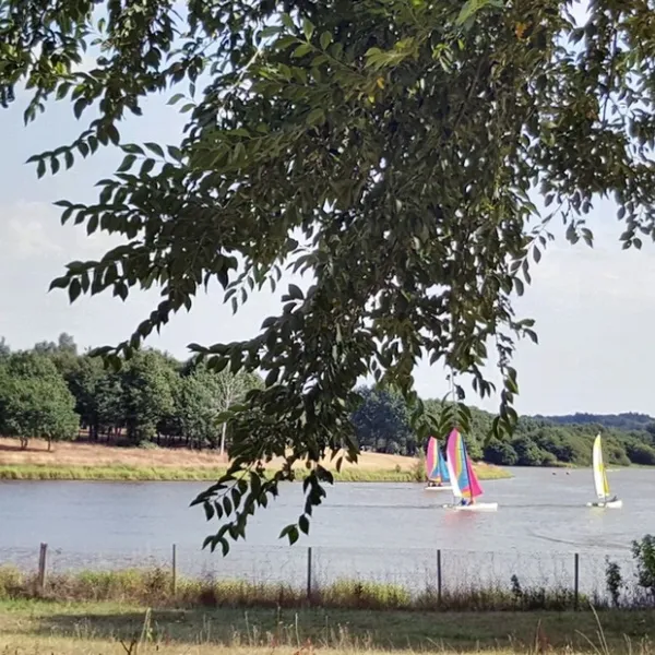 camping-des-lacs-celles-sur-plaine-cgnaj