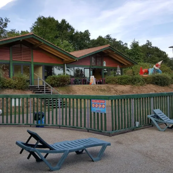 camping-des-lacs-celles-sur-plaine-rixwn