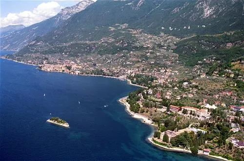 camping-claudia-malcesine-rwhio