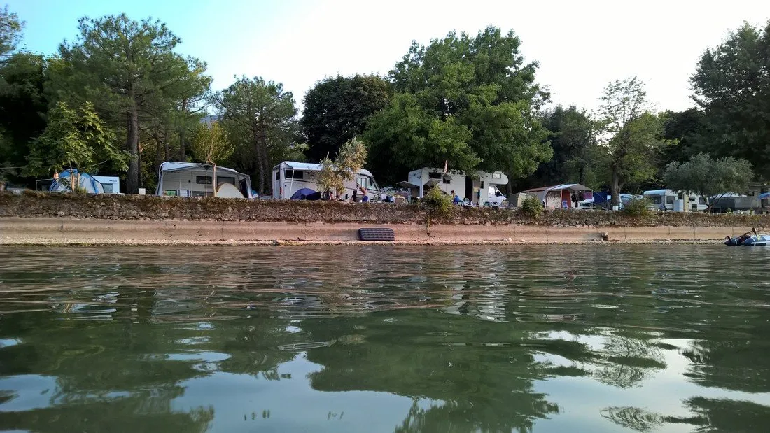 camping-quai-iseo-9wx3i