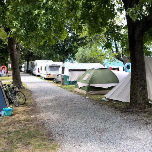 camping-quai-iseo-xxbw3
