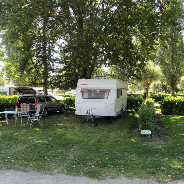 camping-municipal-du-val-de-sarthe-beaumont-sur-sarthe-3wnux