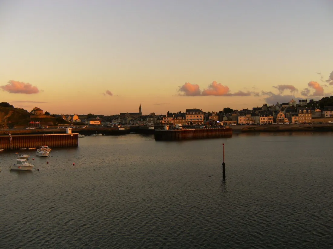 camping-de-la-prairie-port-en-bessin-mrhaf