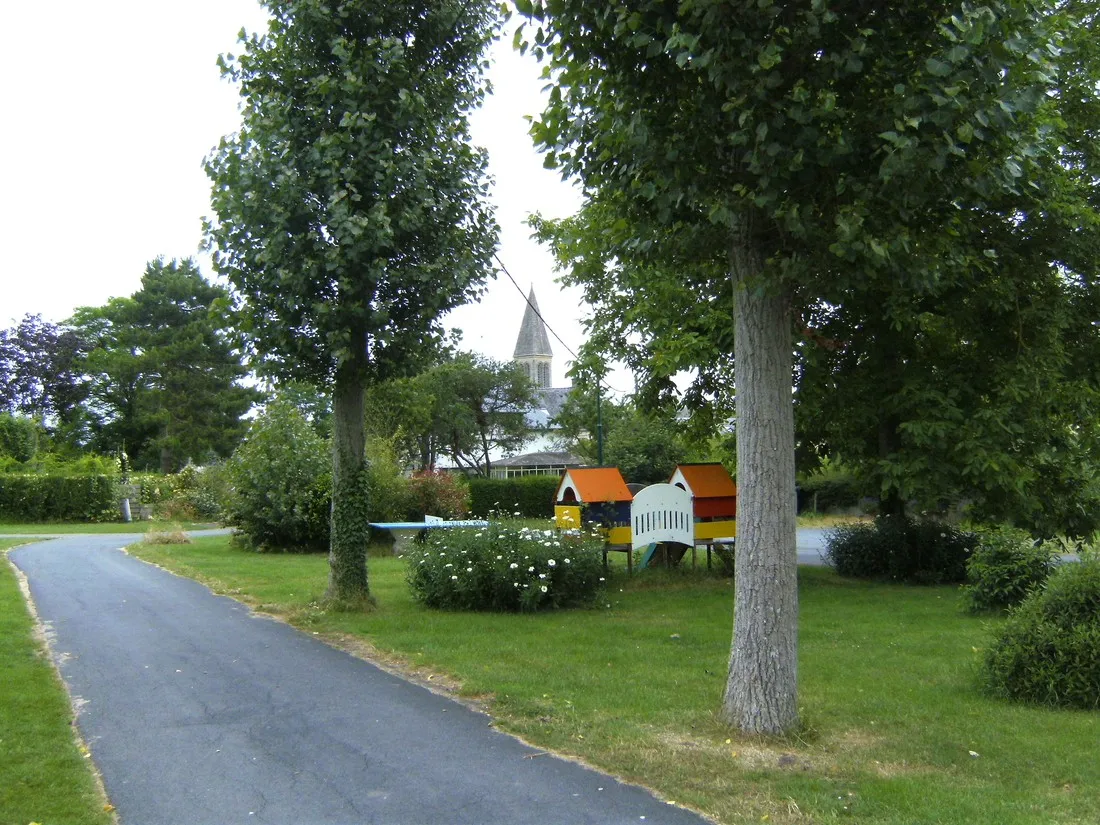 camping-de-la-prairie-port-en-bessin-zdtht