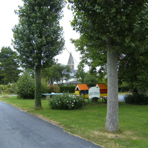 camping-de-la-prairie-port-en-bessin-zdtht
