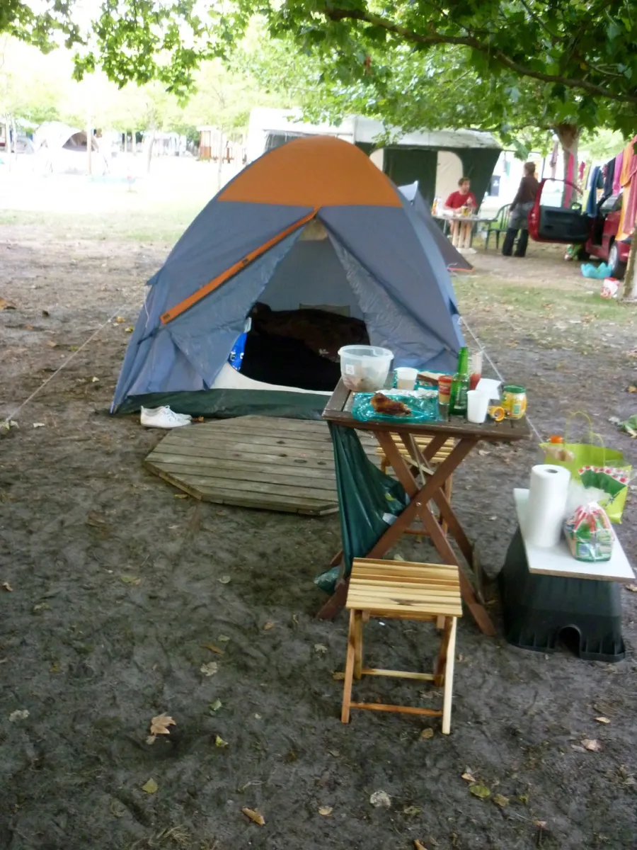 camping-le-pot-de-resine-ares-luugn