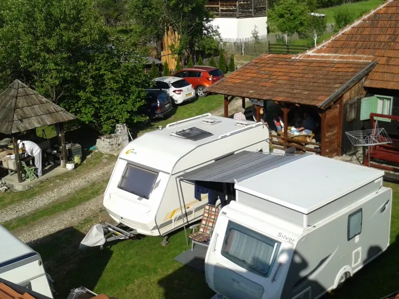 camping-viljamovka-kremna-6joox