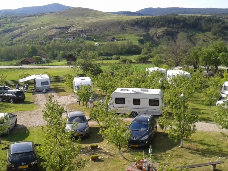 camping-viljamovka-kremna-ltafl
