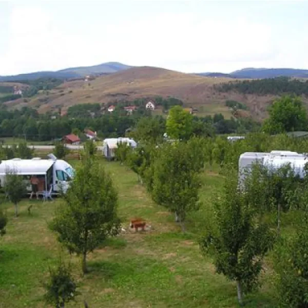 camping-viljamovka-kremna-w18yb