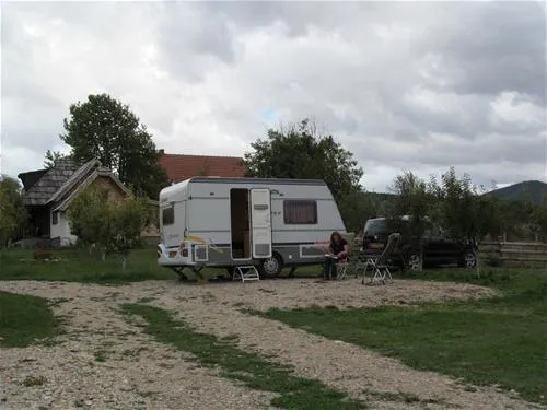 camping-viljamovka-kremna-ym8qi