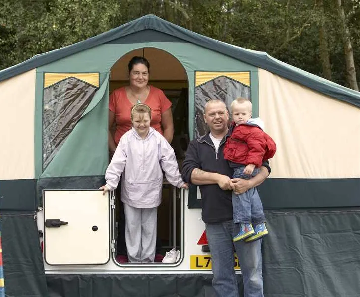 moreton-camping-caravanning-club-site-dorchester-vbxhg
