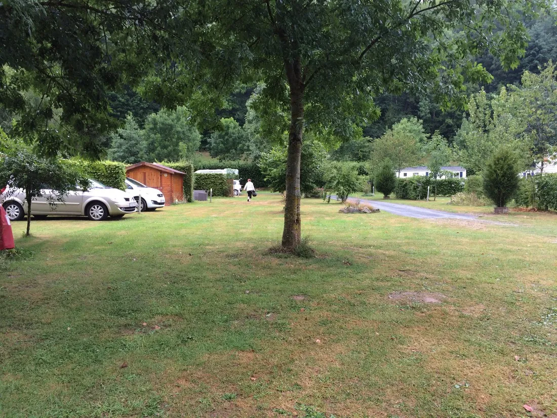 camping-de-la-rouvre-menil-hubert-sur-orne-lda1x