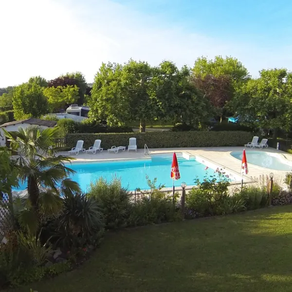 la-riviere-fleurie-st-antoine-de-breuilh-dordogne-zs18c