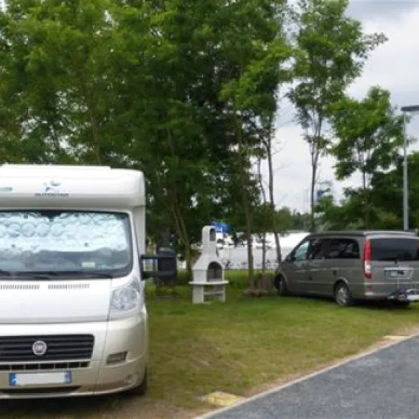 river-camping-prague-prague-troja-jhenf