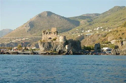 campeggio-la-mantinera-praia-a-mare-b3lpo