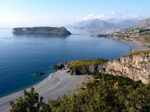 campeggio-la-mantinera-praia-a-mare-dwnsr