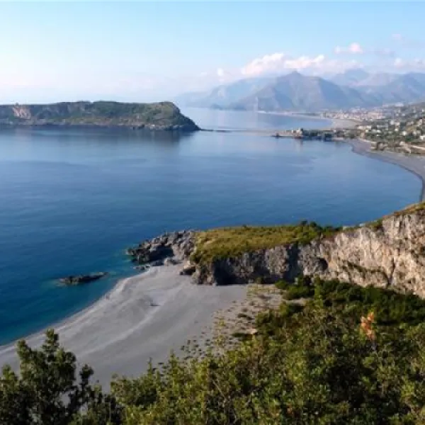 campeggio-la-mantinera-praia-a-mare-dwnsr