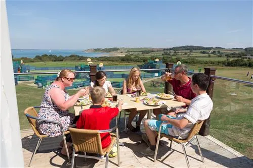 thorness-bay-holiday-park-cowes-2uigq