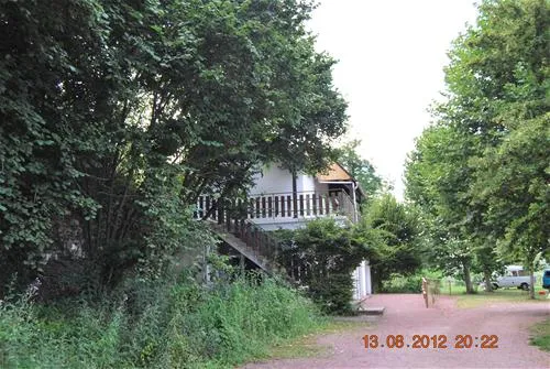 camping-intercommunal-bellerive-candes-st-martin-1pybu