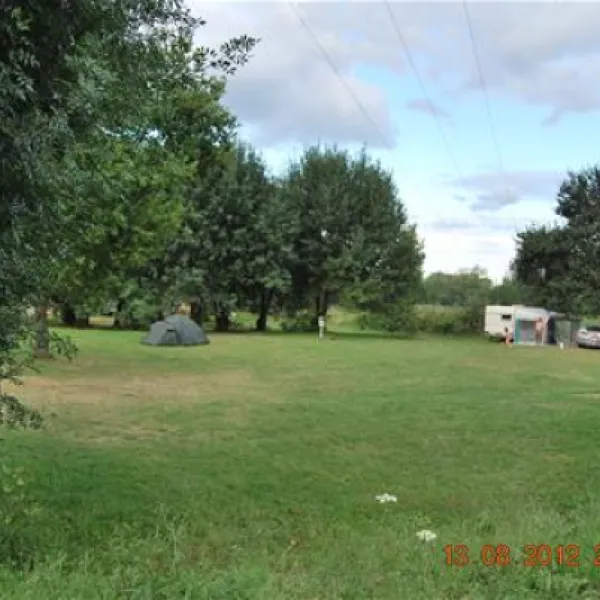 camping-intercommunal-bellerive-candes-st-martin-x94hp