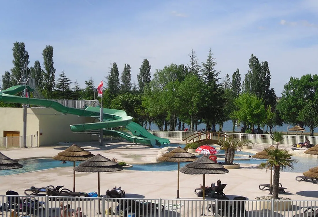lac-de-thoux-st-cricq-thoux-ax4ar