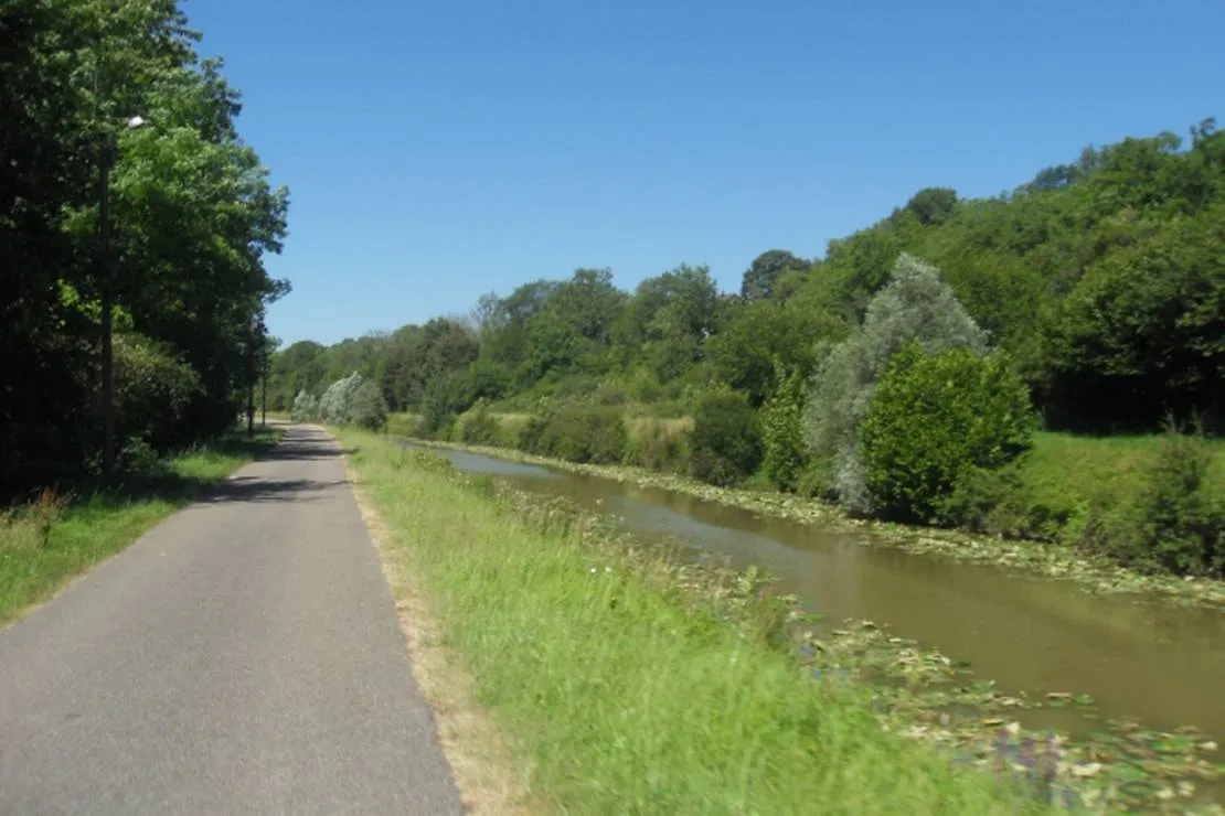 camping-municipal-orchamps-orchamps-zi9sv